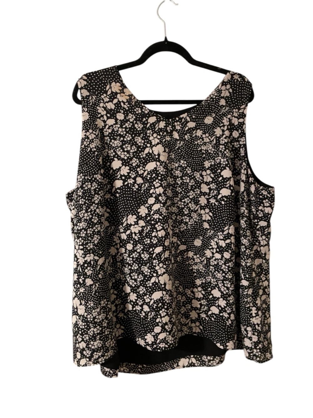 Cato Black & Cream Floral Sleeveless Camisole Blouse. Size 22/24 NWOT!